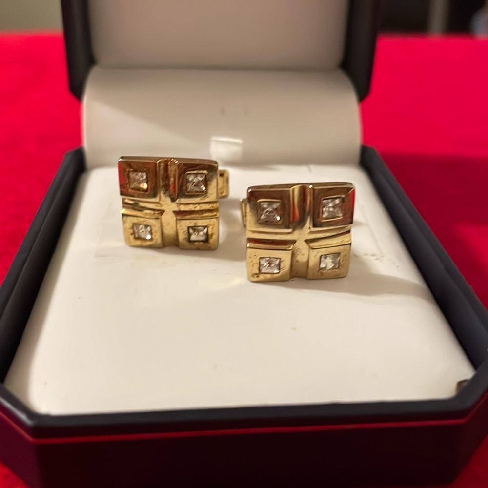 Unbranded Gold Tone Square Cufflinks w/ Four Square Clear Rhinestones- Flat Back